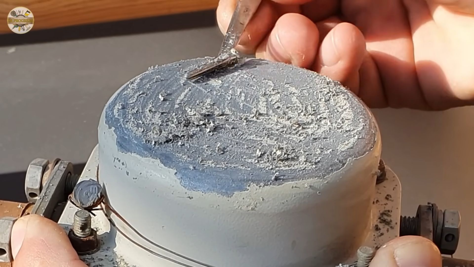 Vinegar Vaseline Cleaning Hacks